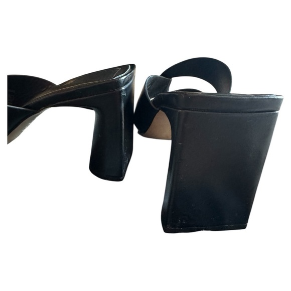 Zara Black Heeled Mules with Modern Design - Picture 2 of 8